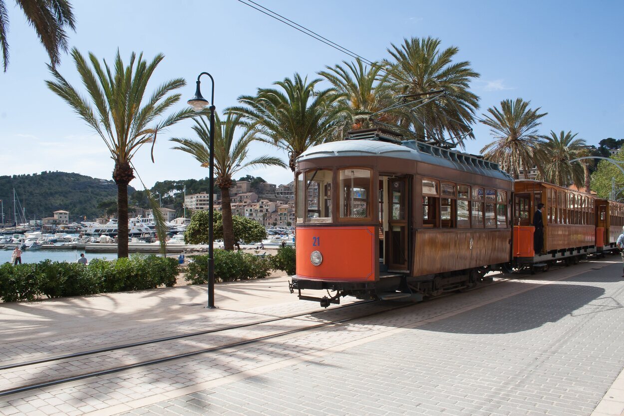 Tren de Sóller tiene detalles especiales y su mantenimiento es artesenal