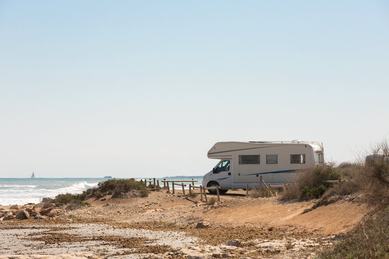 Es importante antes de iniciar el viaje asegurarte del equipamiento que posee la caravana