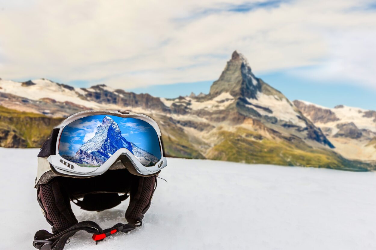 Las gafas son un accesorio imprescindible a la hora de hacer esquí