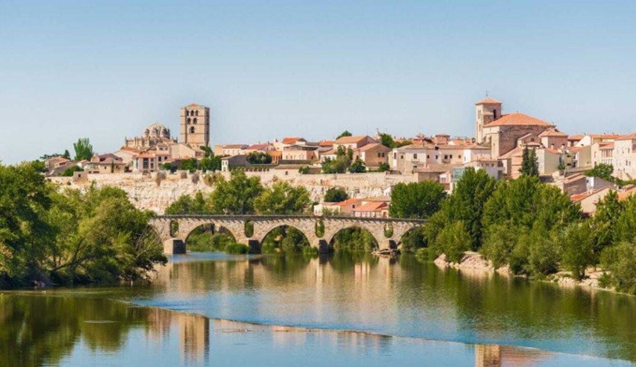 Zamora, la perla del Duero, es uno de los ejes fundamentales de la ruta