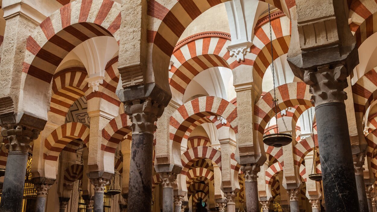 Interior de la Mezquita-Catedral de Córdoba