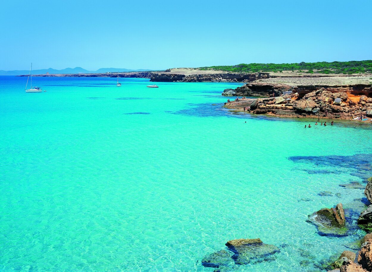 Vista de Cala Saona en Formentera | Foto: Jaume Capellá