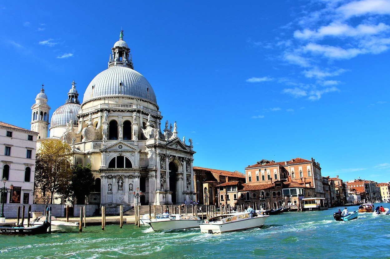La Basílica de Santa María della Salute es uno de los principales edificios barrocos de Venecia