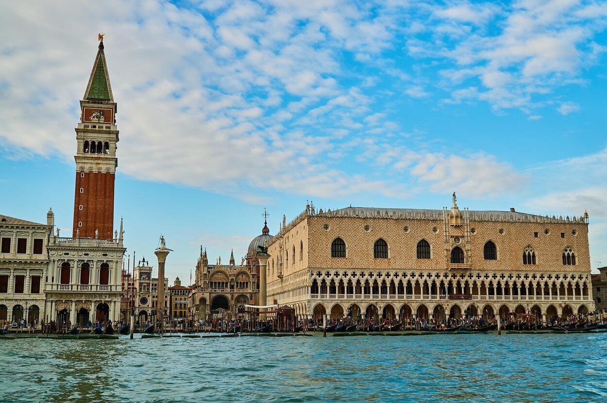 El Palacio Ducal y la Basílica de San Marcos son dos monumentos imprescindibles de Venecia