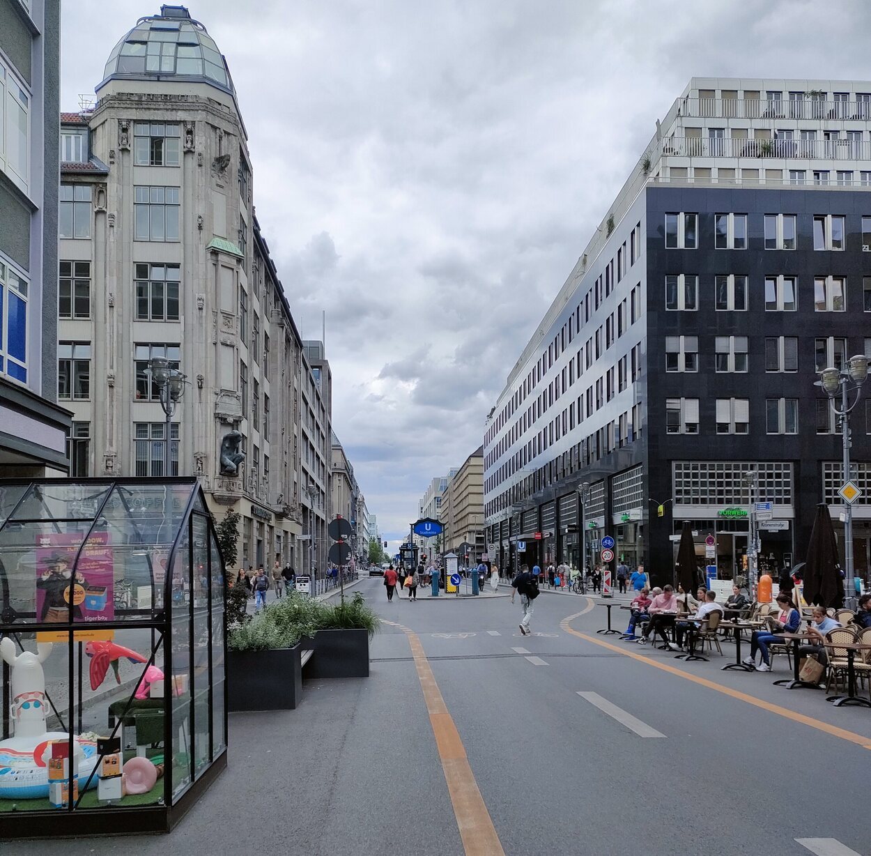 La animada Friedrichstraße, una de las principales arterias de la capital alemana | Foto: Guillermo A. Corrales