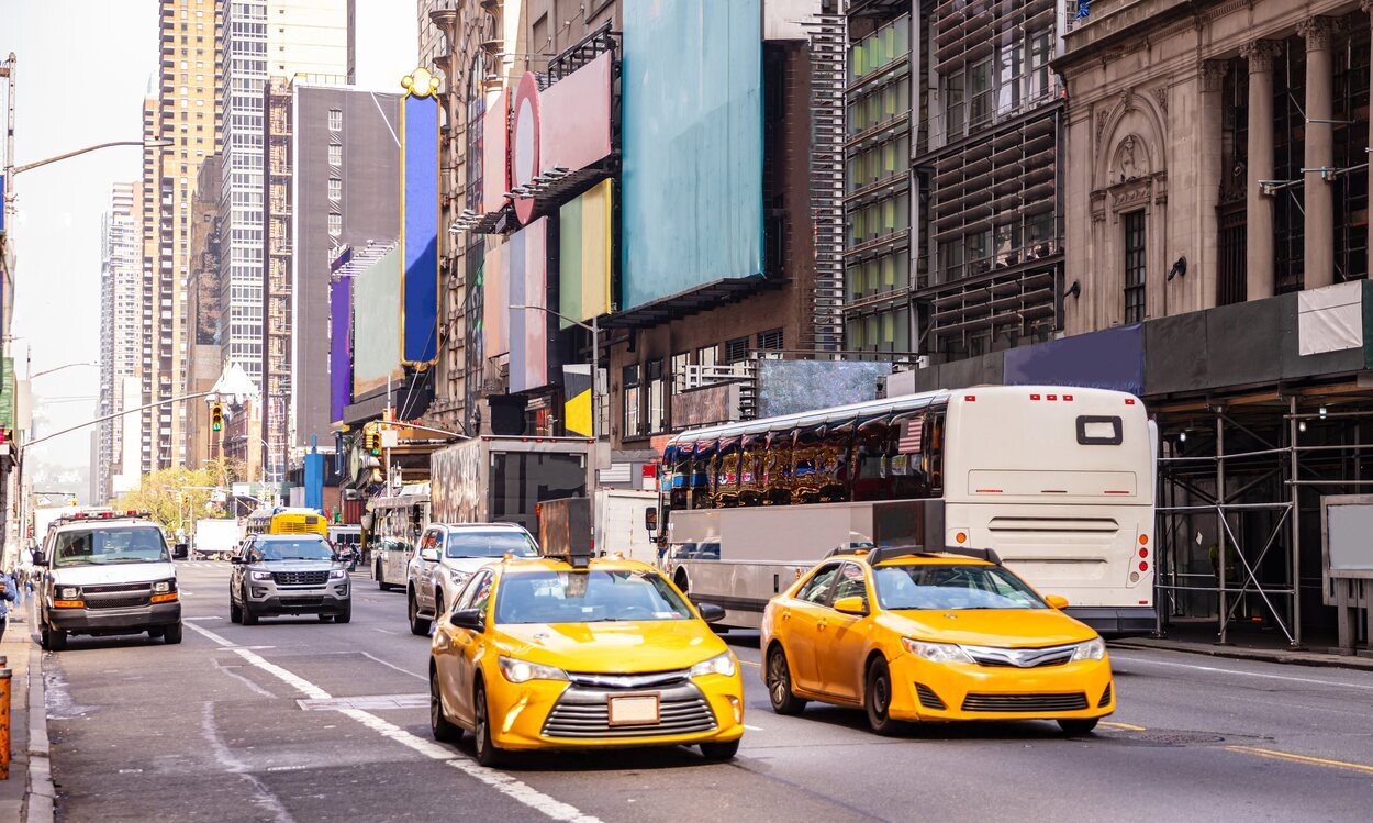 Ir en taxi es una de las opciones para trasladarse en Nueva York