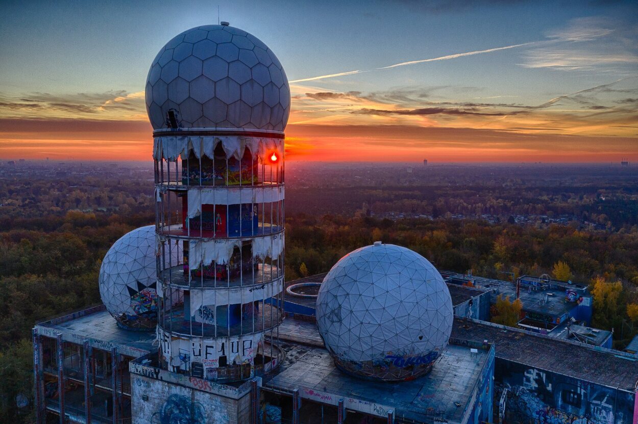 Los restos de la torre de espionaje Teufelsberg