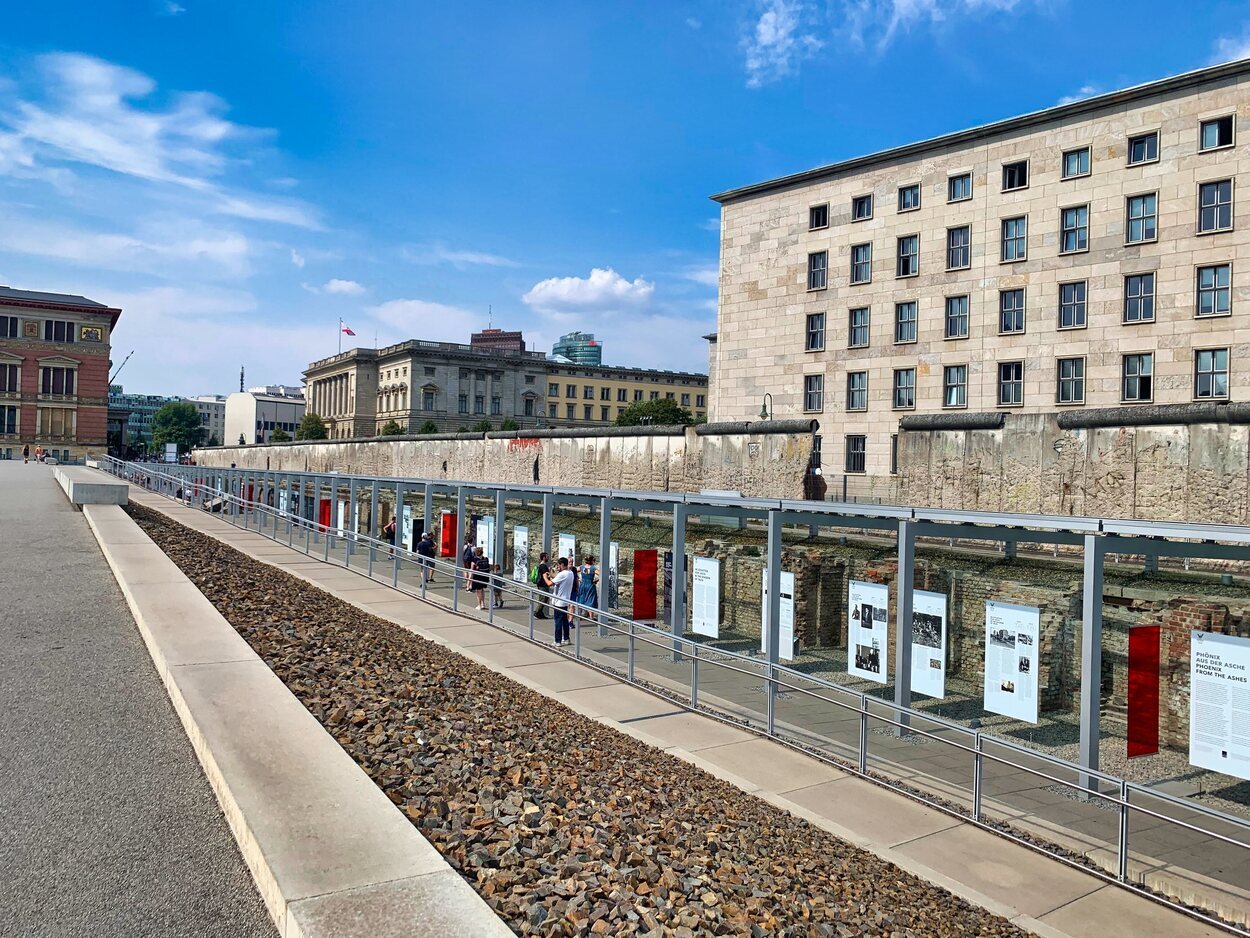 Un fragmento del Muro de Berlín en Topografía del Terror