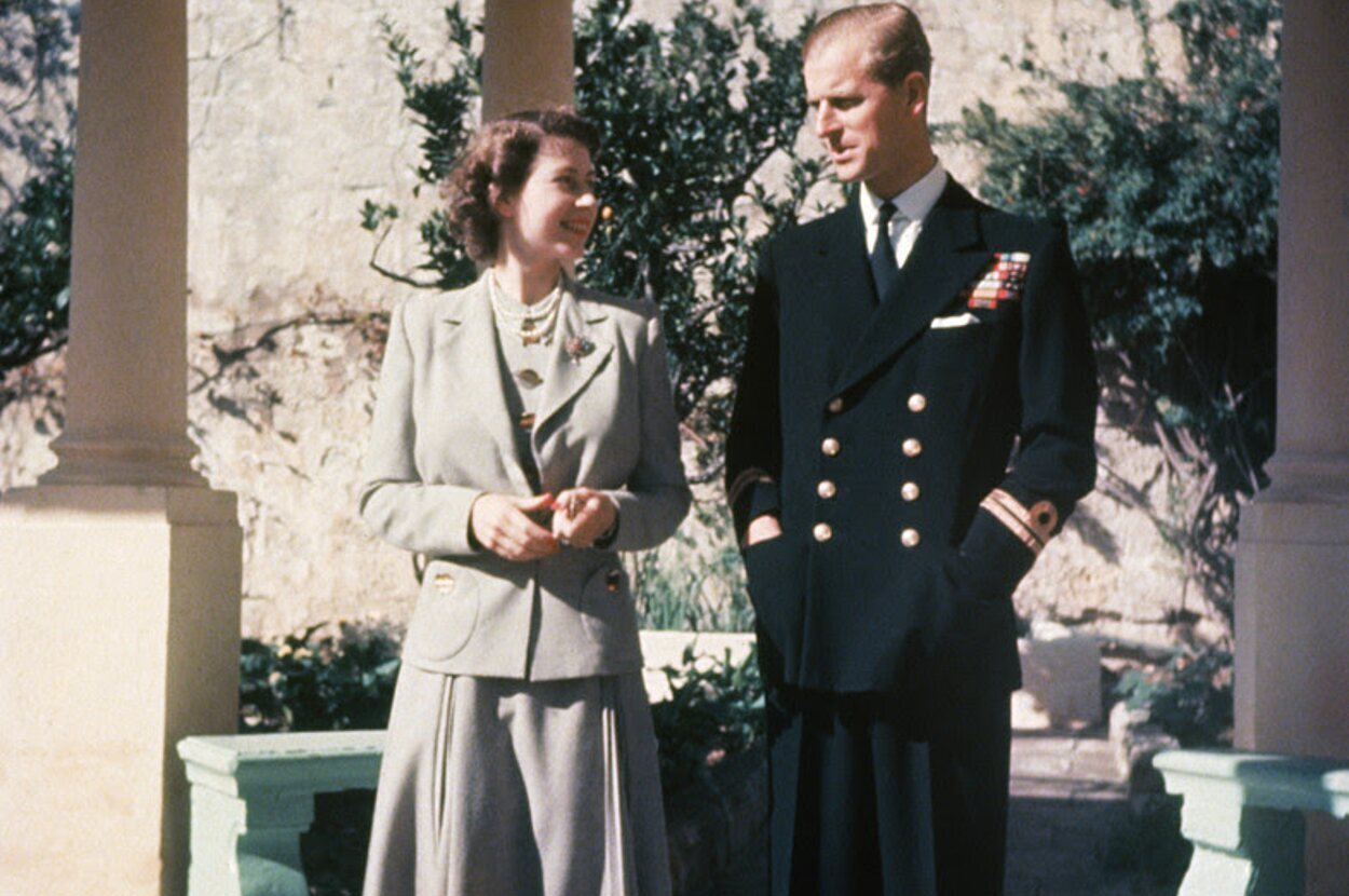 Isabel II y el Duque de Edimburgo en su luna de miel en Malta