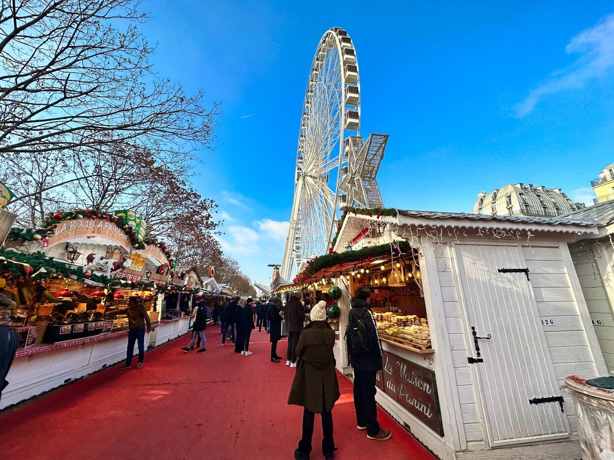 Mercadillo navideño en Les Tuilleries de París