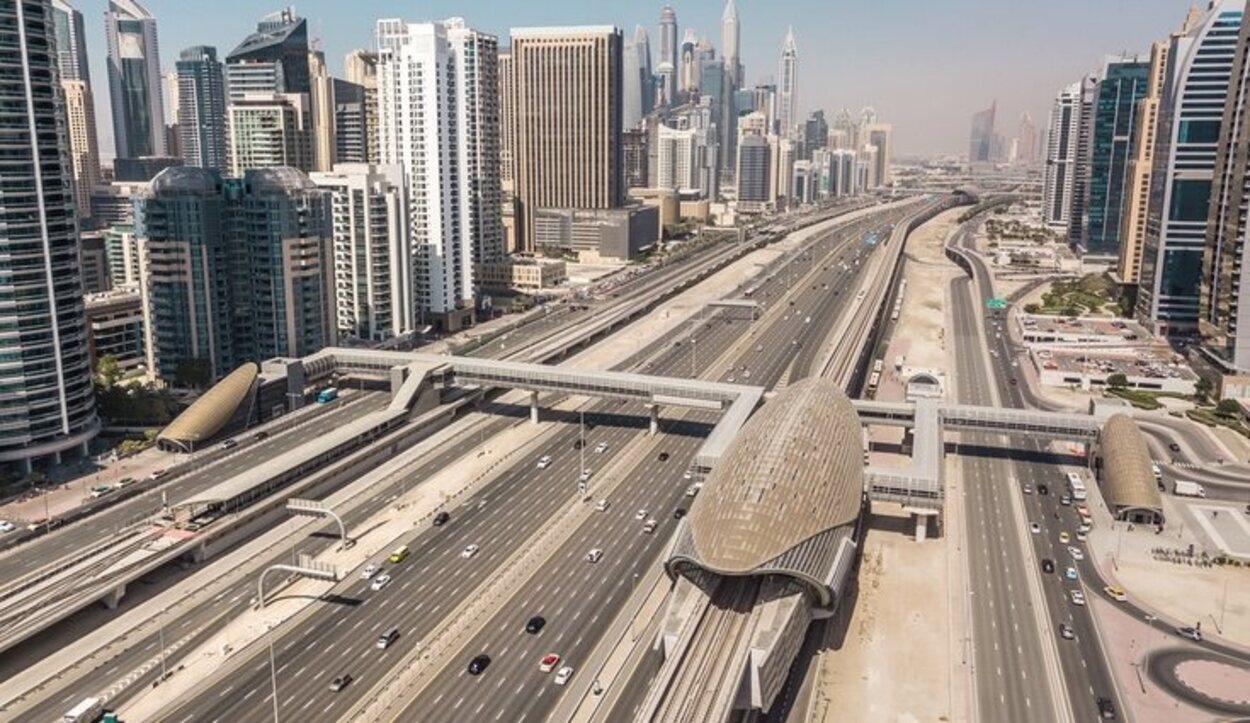 Estación de metro en Dubai