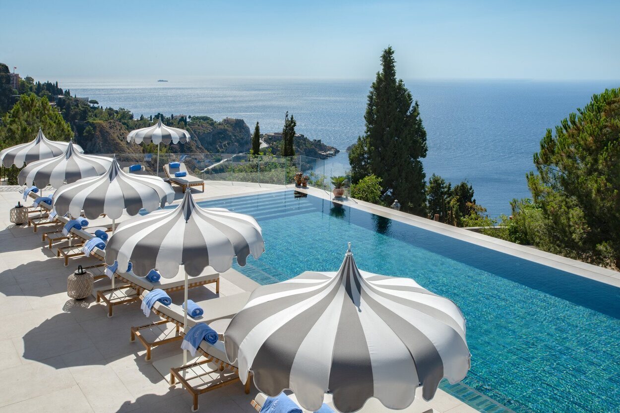 La piscina del Four Seasons San Domenico Palace, Taormina