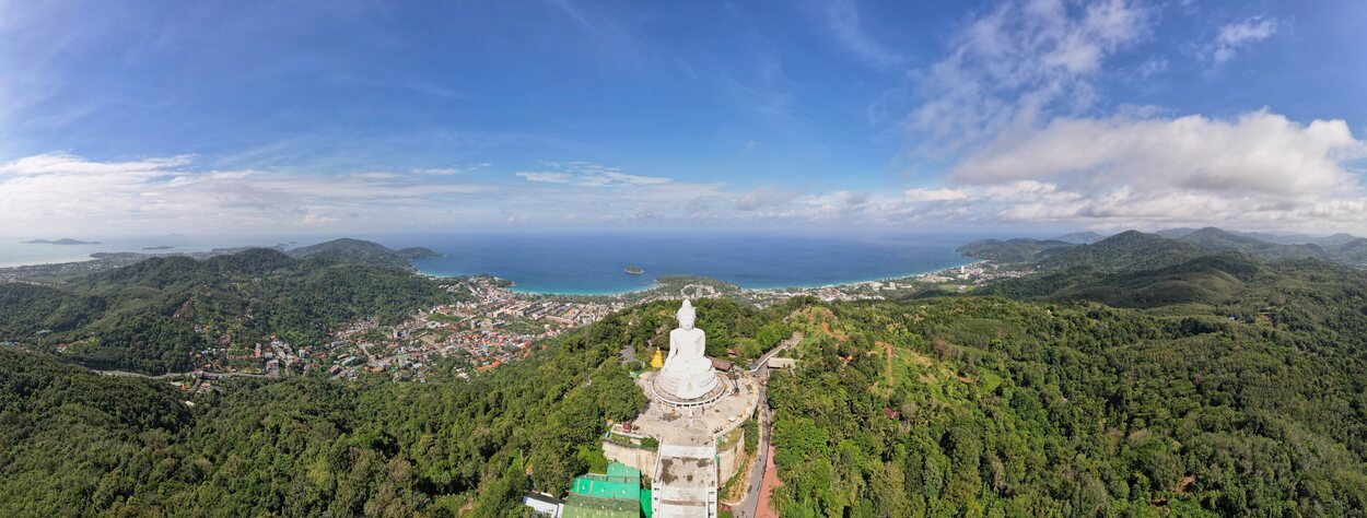 Vista del Buda de Phuket