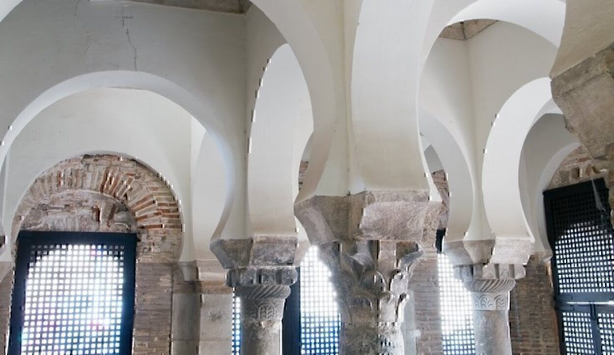 Detalles interiores de la mezquita