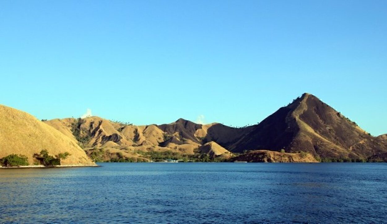 El Parque Nacional de Komodo se encuentra en el oeste de la Isla de Flores, en Indonesia