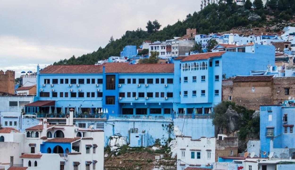 Chefchaouen se encuentra a 120 kilómetros del aeropuerto de Tánger, el más cercano