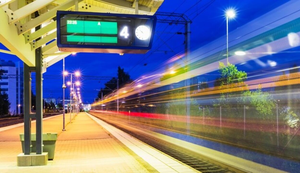 Si el tren se cancela, Renfe puede no hacerse cargo de costes relativos a hechos ajenos al billete de tren