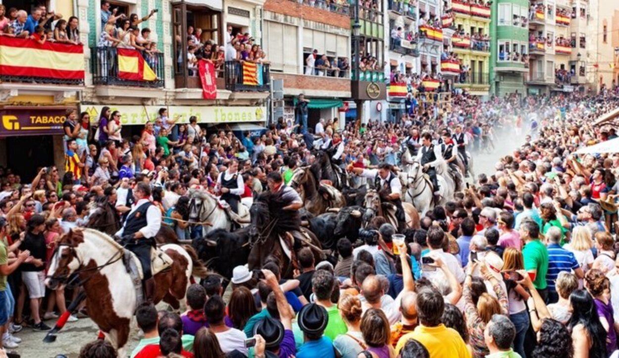 La Entrada de Toros y Caballos es una fiesta muy popular en el pueblo de Castellón