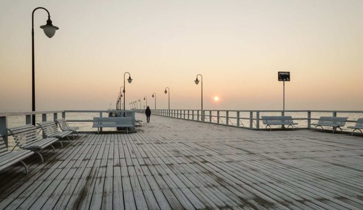 Atarceder en el muelle de Sopot