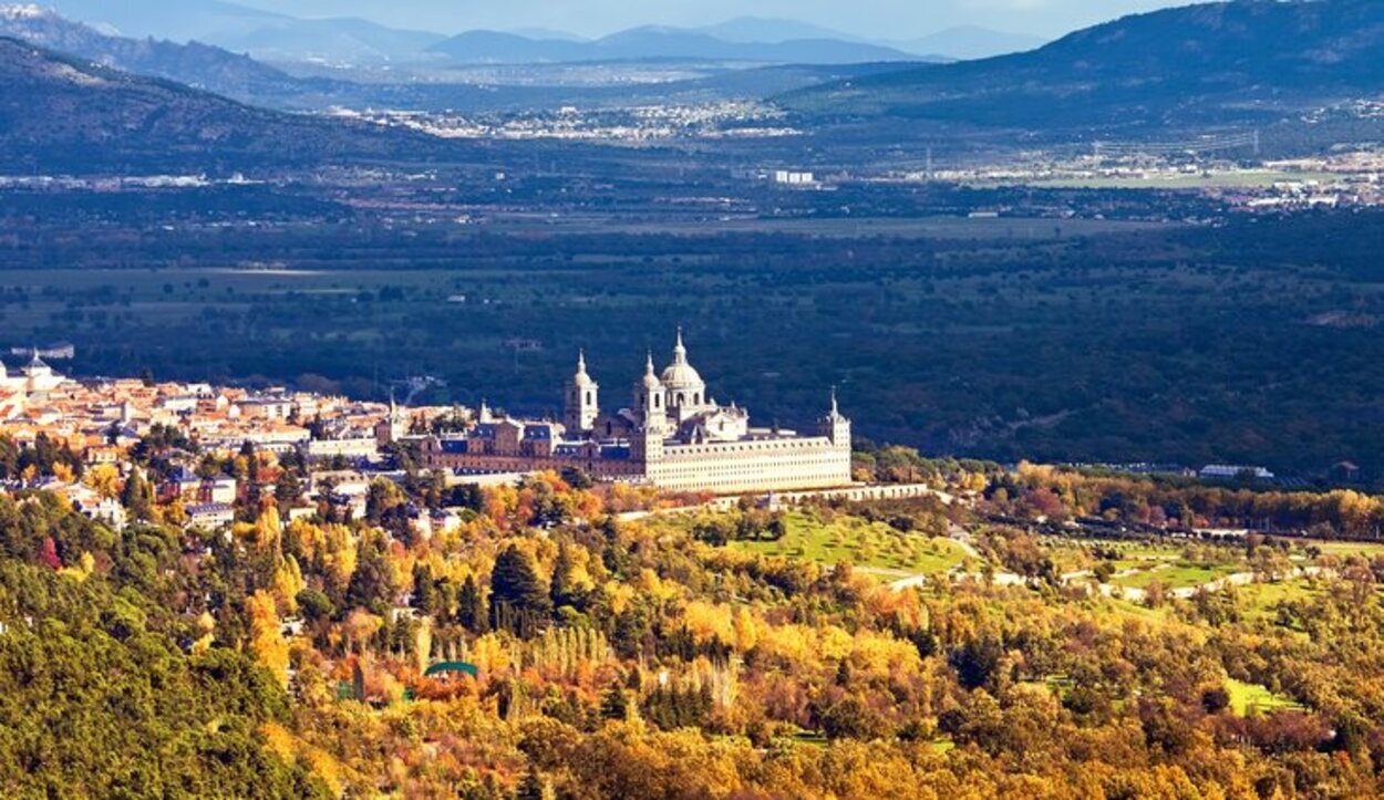 Gozarás de vistas solo disponibles desde la Sierra de Madrid