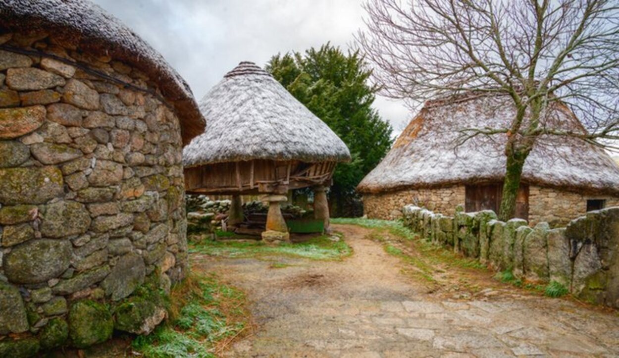 Pallozas de Piornedo (Lugo)