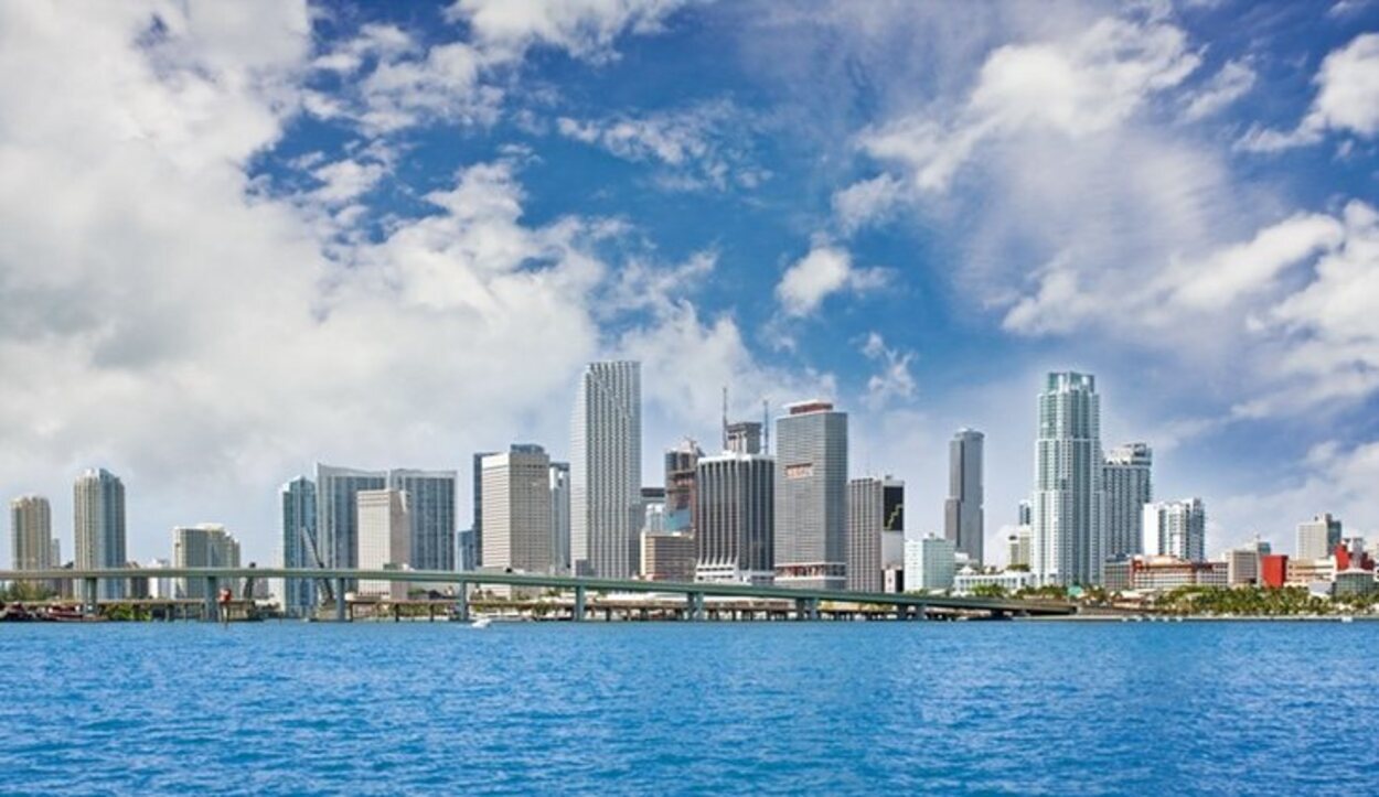 Vistas del Downtown centro de la ciudad de Miami