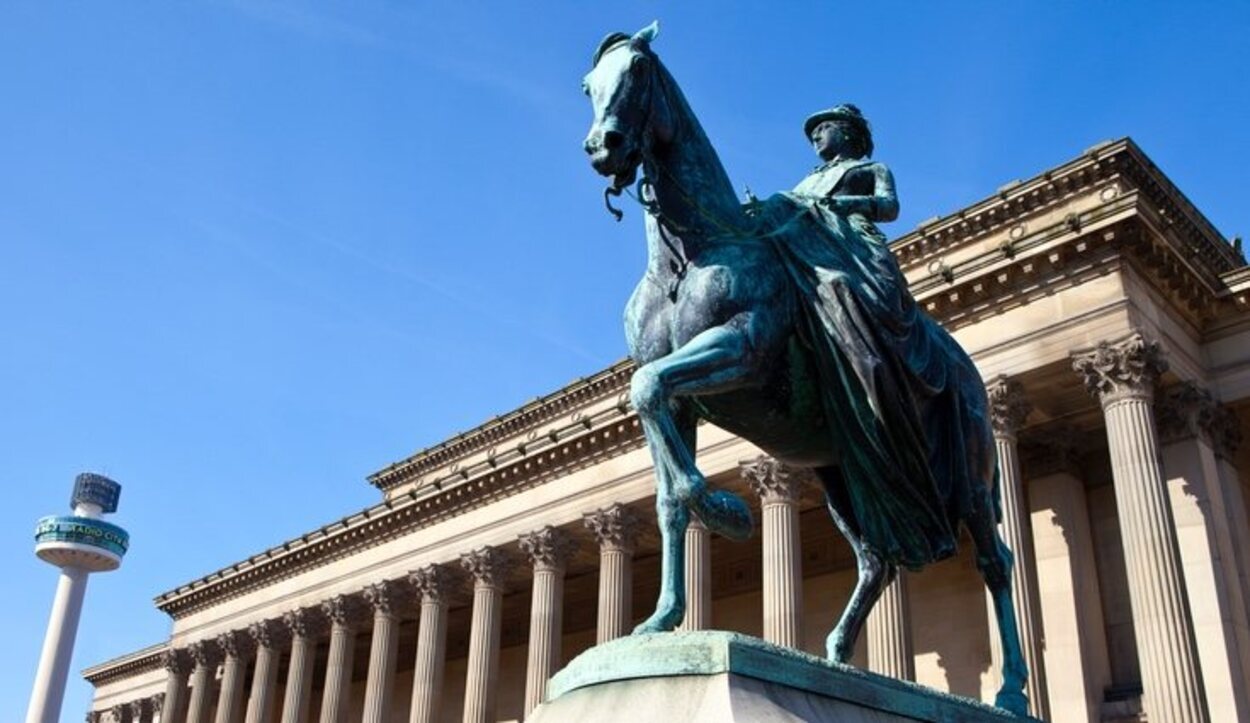 El St George's Hall cumple la función de juzgados, teatro para conciertos y sala de reuniones