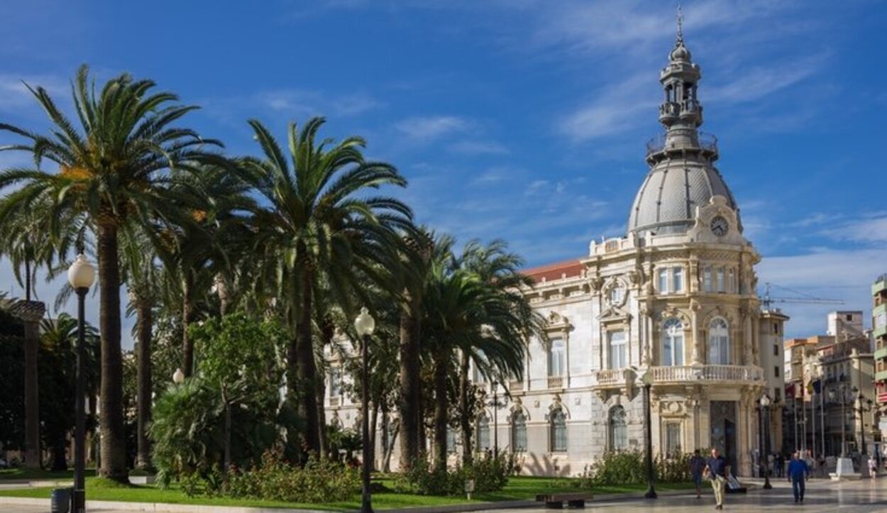 Paseo y plaza del Ayuntamiento de Cartagena 