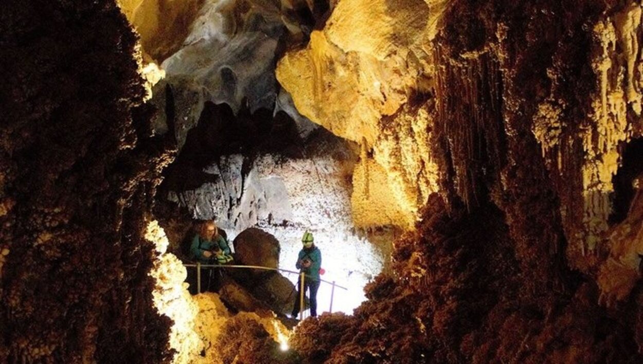 No nos podemos perder las formadas esculpidas durante miles de años | Foto: Cueva Llamazares