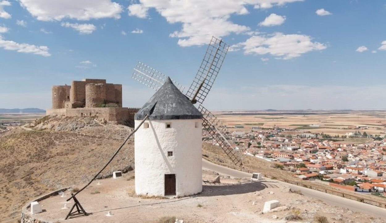 Consuegra es desde luego el mejor lugar en el que debemos iniciar nuestra ruta turística