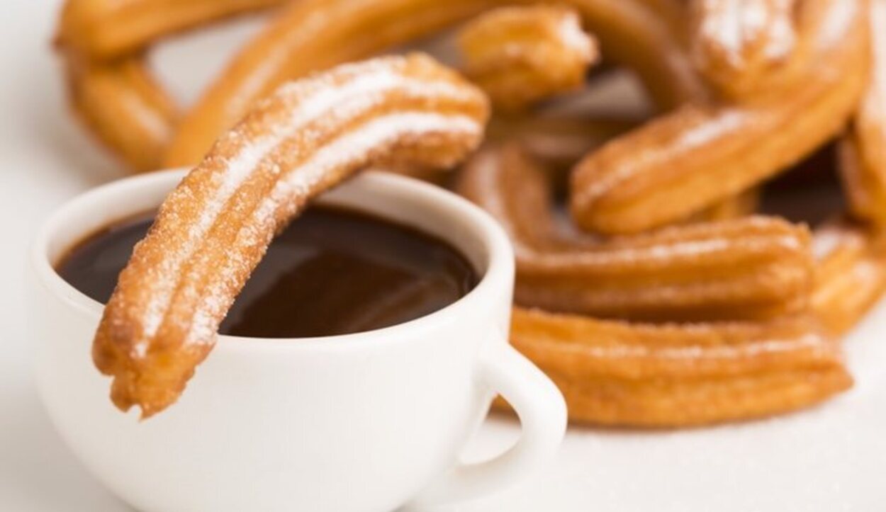 Los churros con chocolate están deliciosos