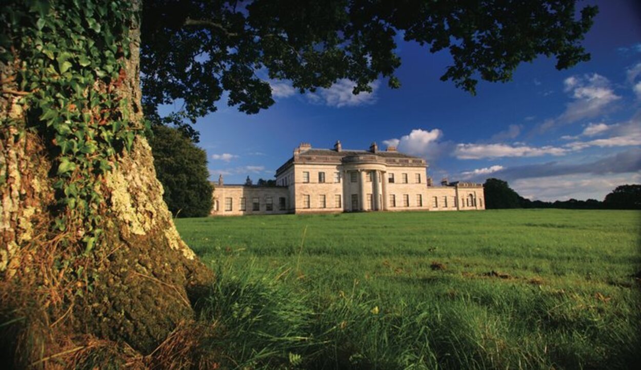 El Castillo de Coole es un una construcción de estilo mansión