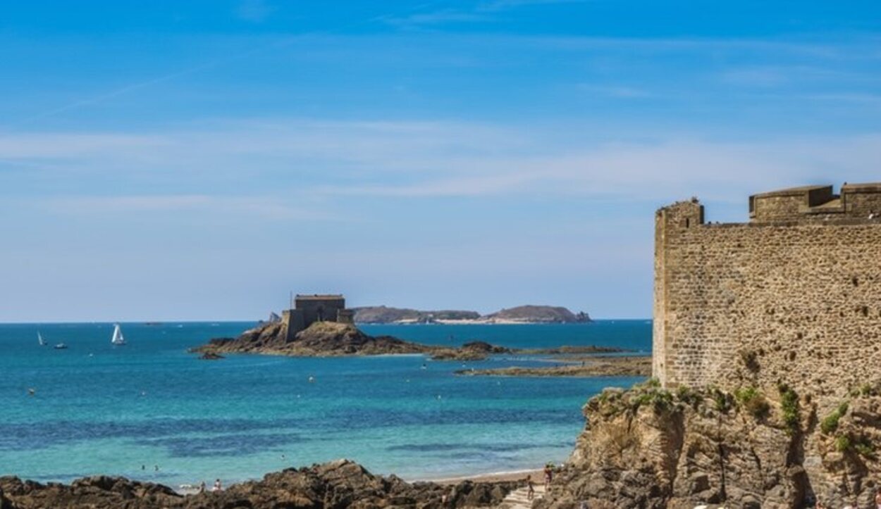 Isla Petit Bé, al lado de la isla Grand Bé