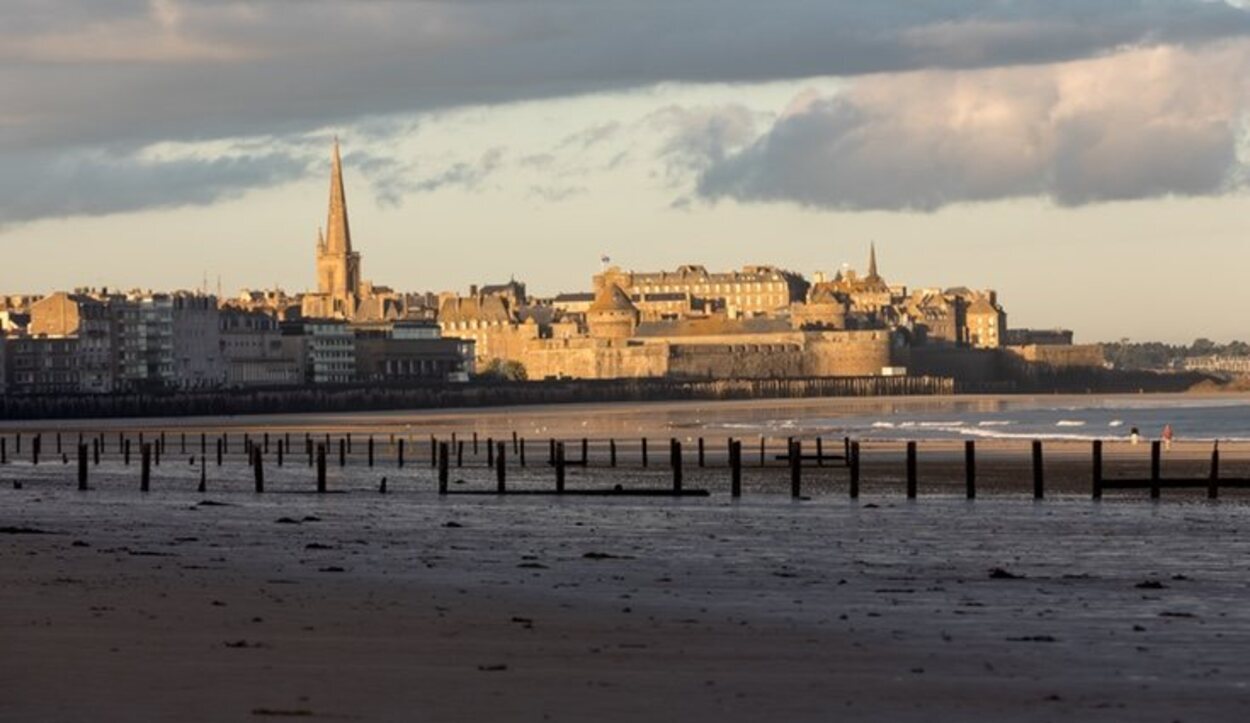 Playa Le Sillon, a los pies del Fort National