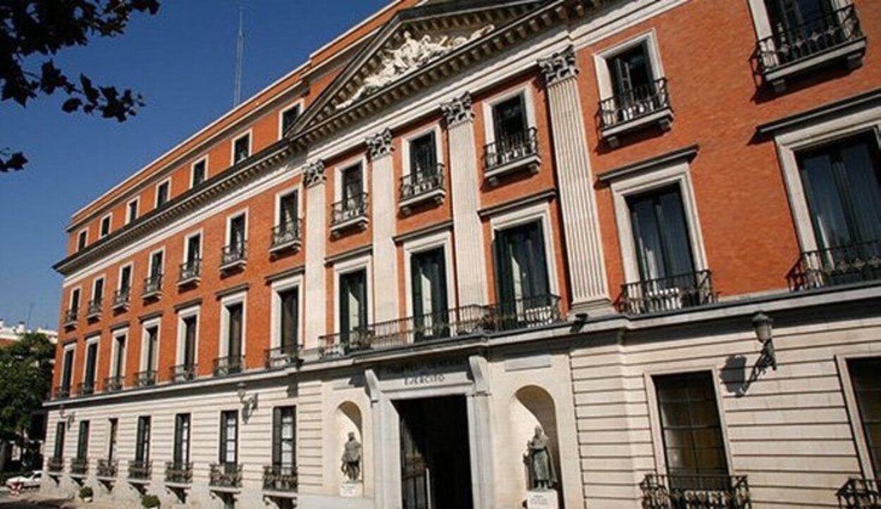 Tiene muy buena ubicación, pues se encuentra en la Plaza de Cibeles | Foto: esMADRID.com