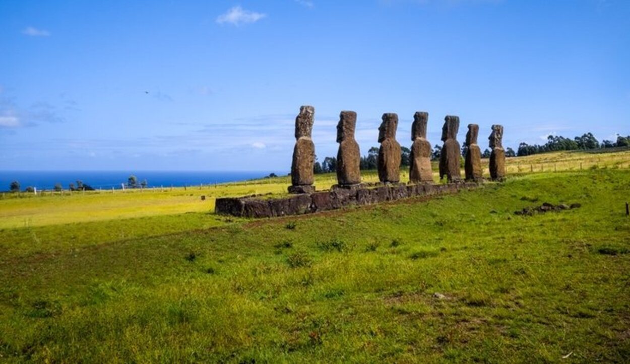 Los Ahu Akivi hacen honor a las siete primeras personas que llegaron a la isla