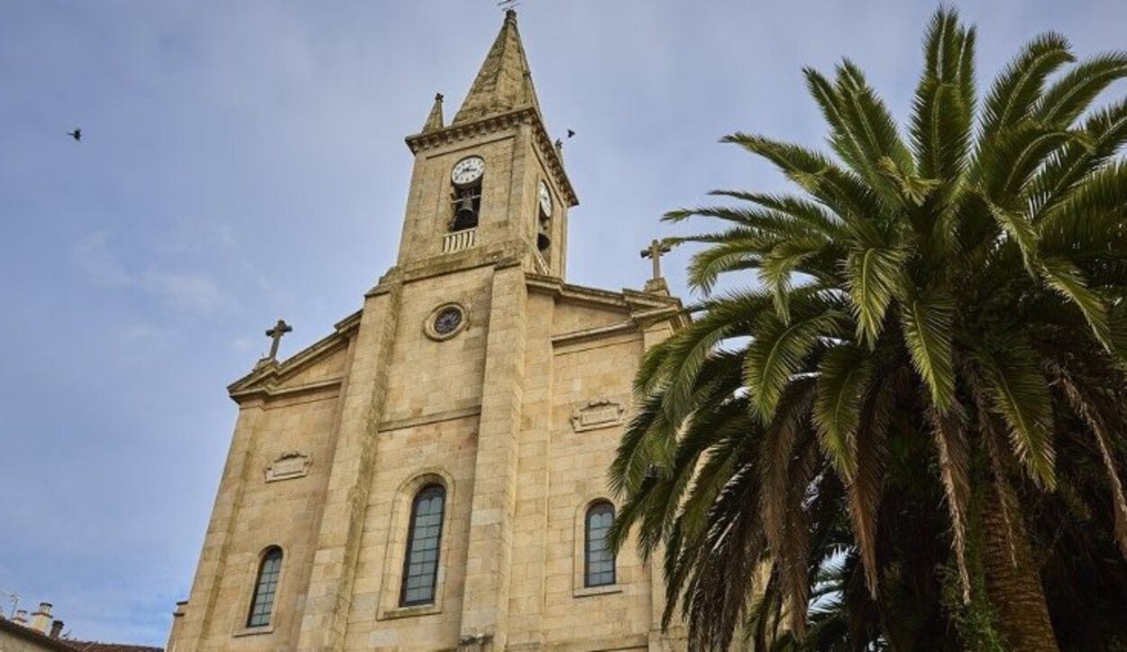 Fachada de la iglesia de Santo Tomás Becket