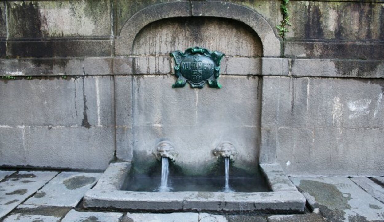 Fuente de 'As Burgas', en pleno centro del pueblo