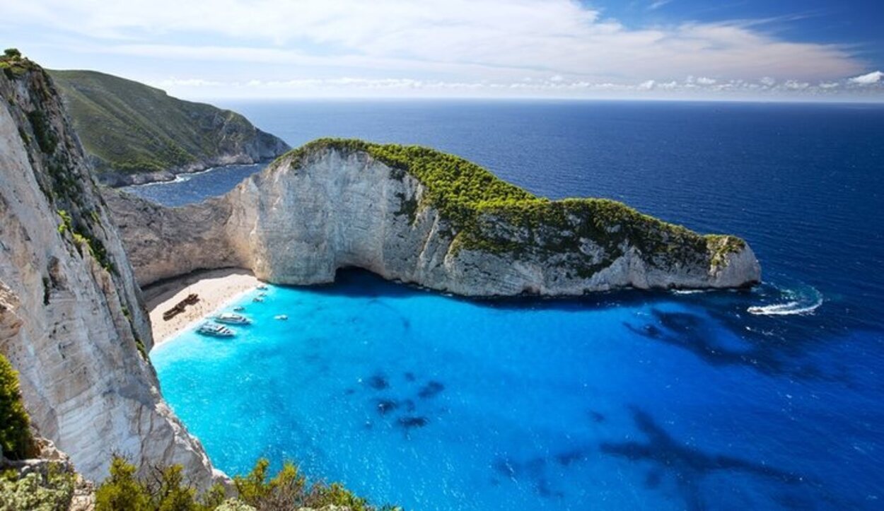 El crucero por las Islas Griegas recorre Atenas, Santorini, Mikonos, Venecia, Creta, y Dubvronik