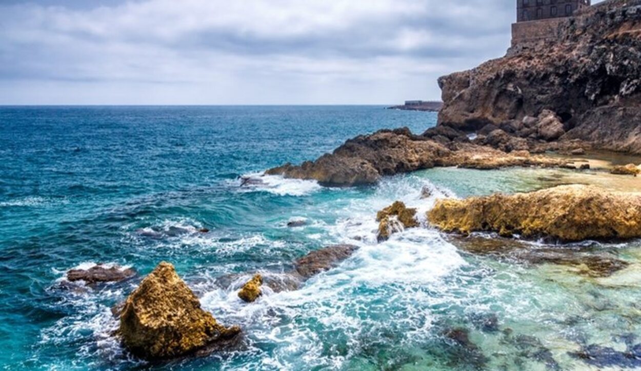 En el norte de Melilla hay hermosas calas, paisajes y salientes rocosos