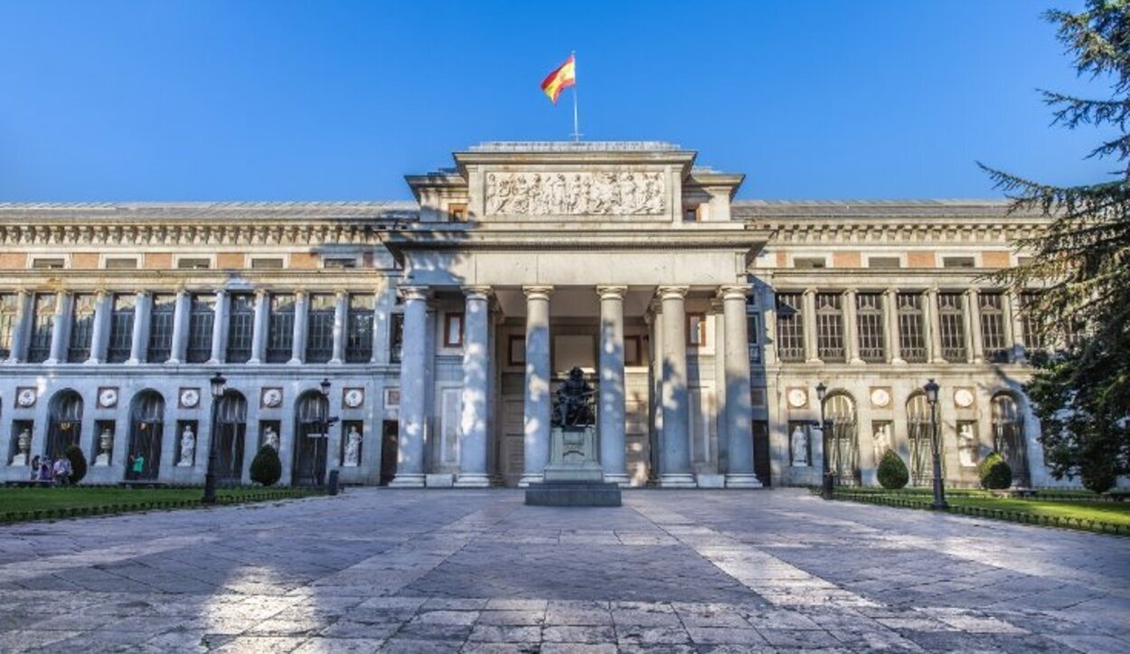 Vista de la Puerta de Goya del Museo Nacional del Prado