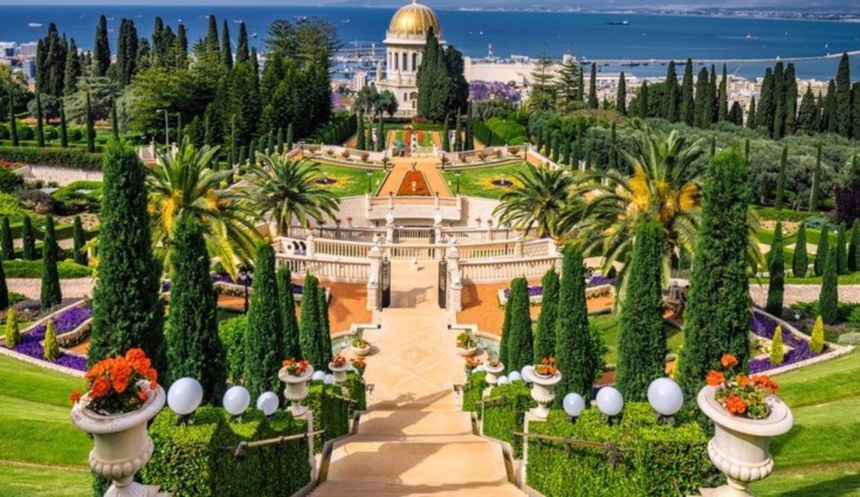 En las laderas del Monte Carmelo se encuentra este templo que te enamorará