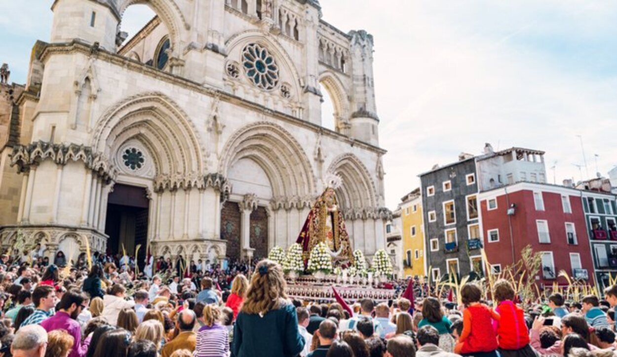 La procesión de la Turbas es el acto que más gente congrega la Semana Santa coquense