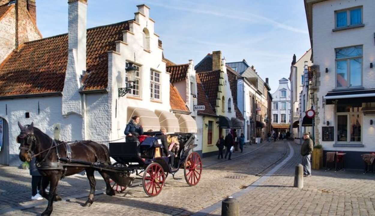 Plaza Walplein, Brujas