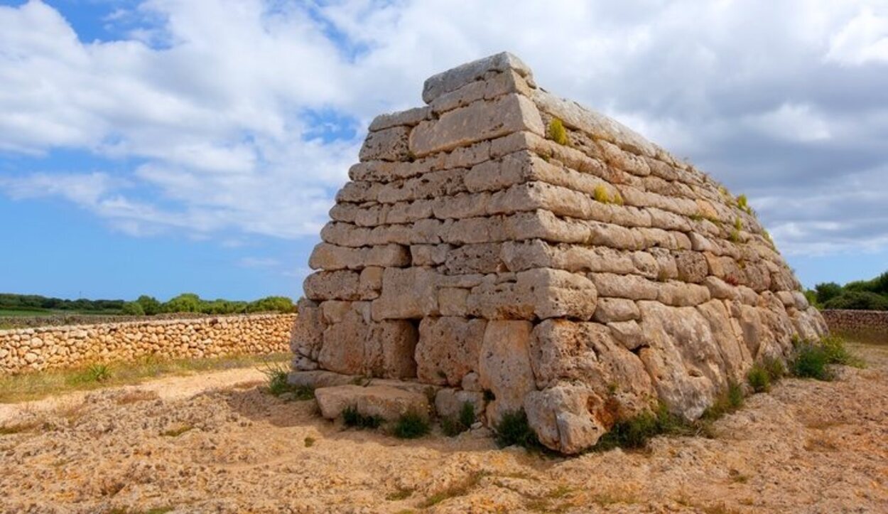 Naveta d'es Tudons