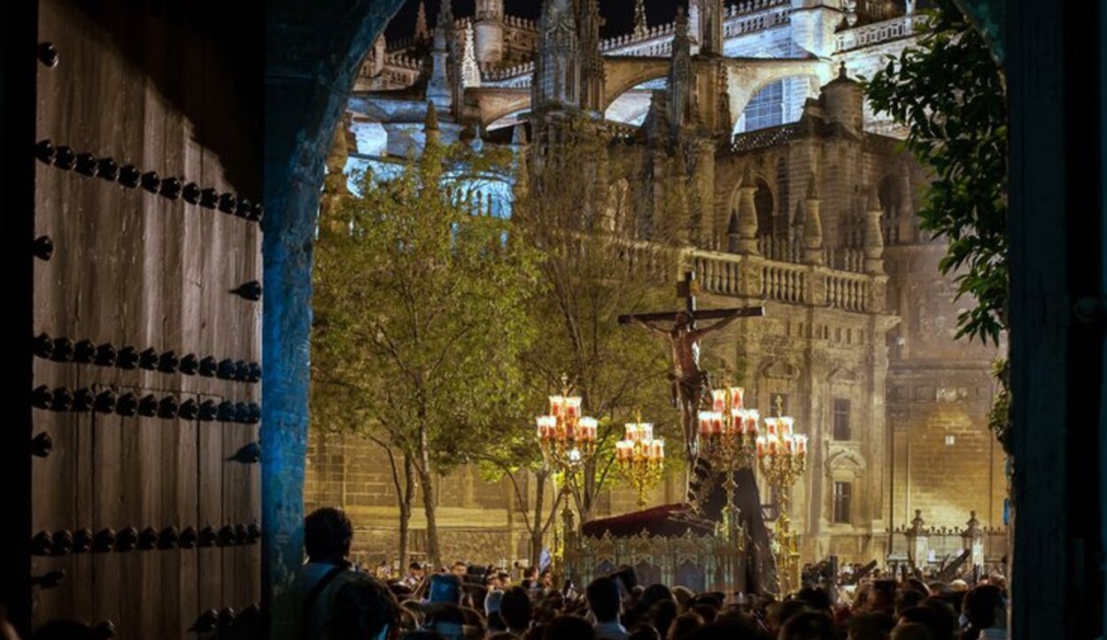 La Carretería pasa por la Plaza del Triunfo y otros lugares emblemáticos de la ciudad