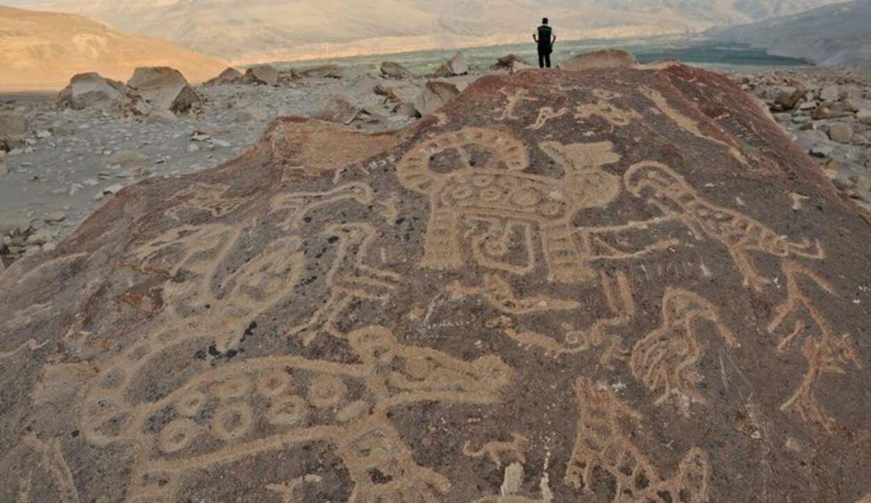 Petroglíficos de Toro Muerto