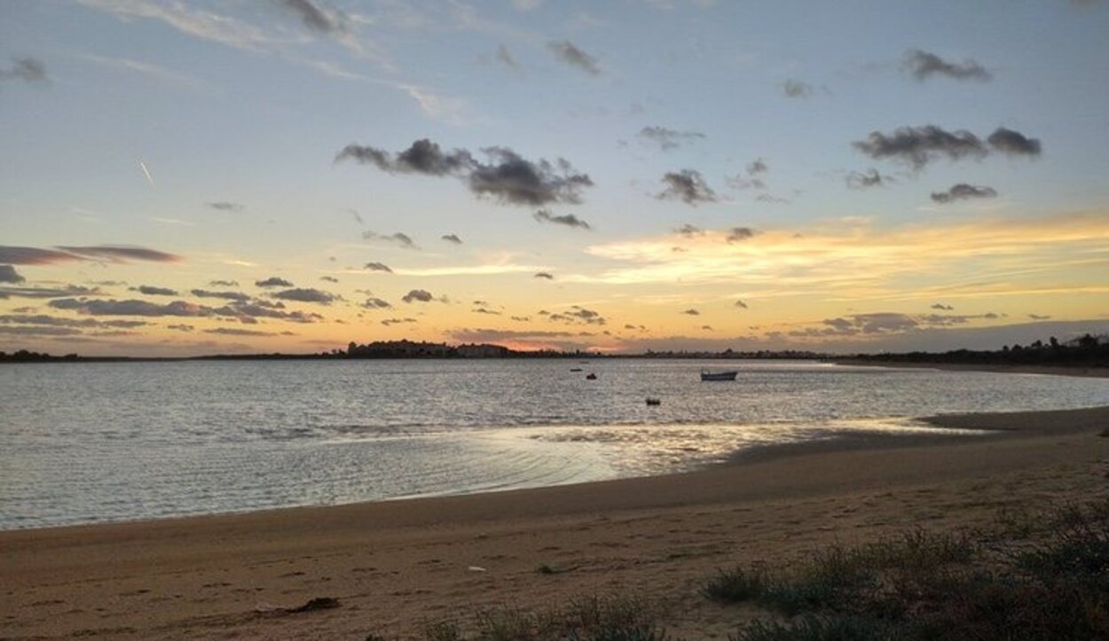 Isla Cristina está a 35 kilómetros de Huelva