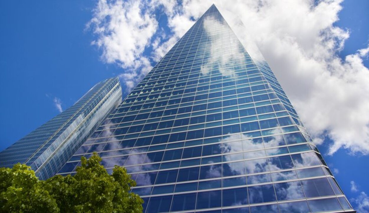 La Torre de Cristal es el edificio más alto de nuestro país