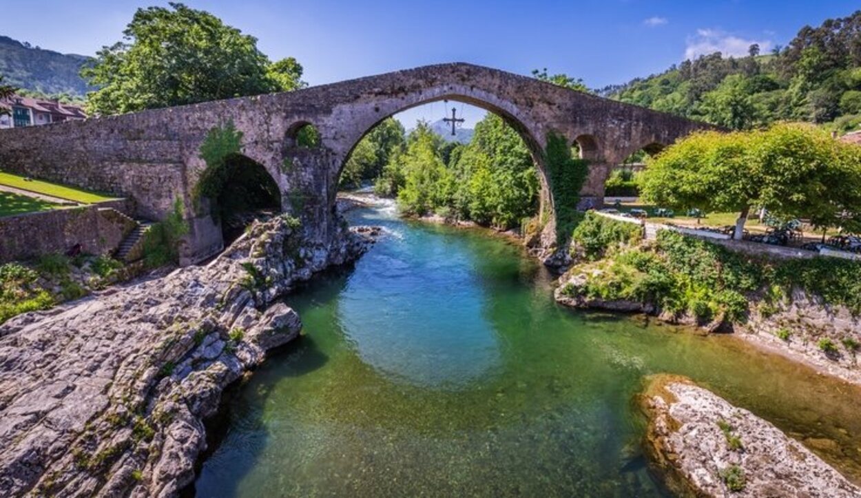 Puente Romano de Cangas de Onís